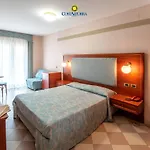 Costazzurra 4* 葛伦坦马勒