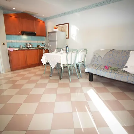 Costazzurra Hotell 4*