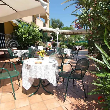 Costazzurra 호텔 4*