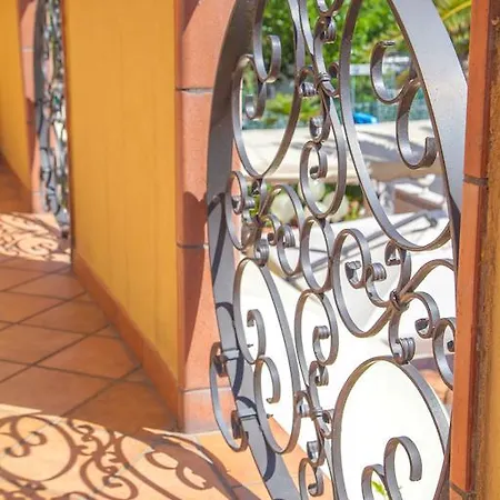 Hotell Costazzurra 4*